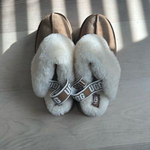 UGG Funkette Slippers size 9